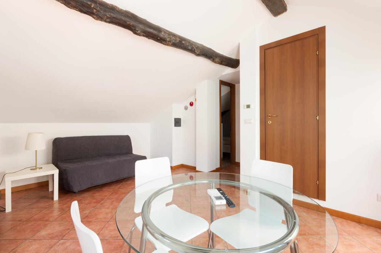Corso Como Balcony Apartment Milan Luaran gambar