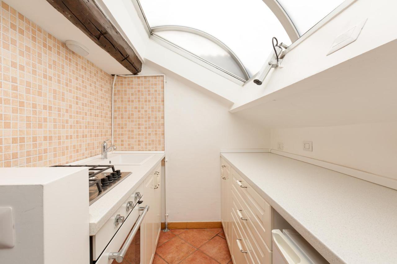 Corso Como Balcony Apartment Milan Luaran gambar
